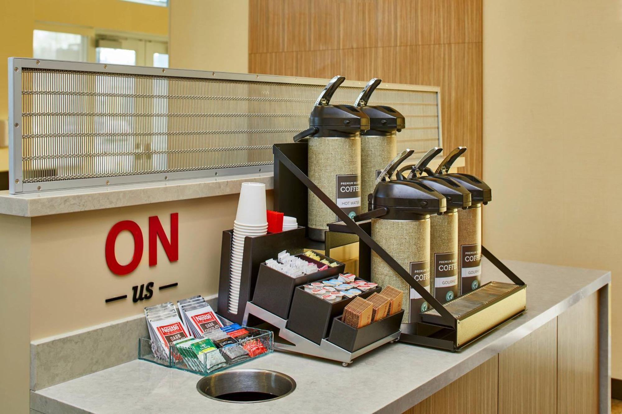 Towneplace Suites By Marriott Columbus North - Osu מראה חיצוני תמונה